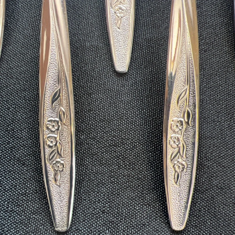 Lot of 8 SUPERIOR Stainless USA RADIANT ROSE Salad Forks 6